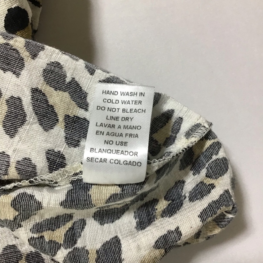 Entro Leopard Print Split-Neck Blouse With Green … - image 8